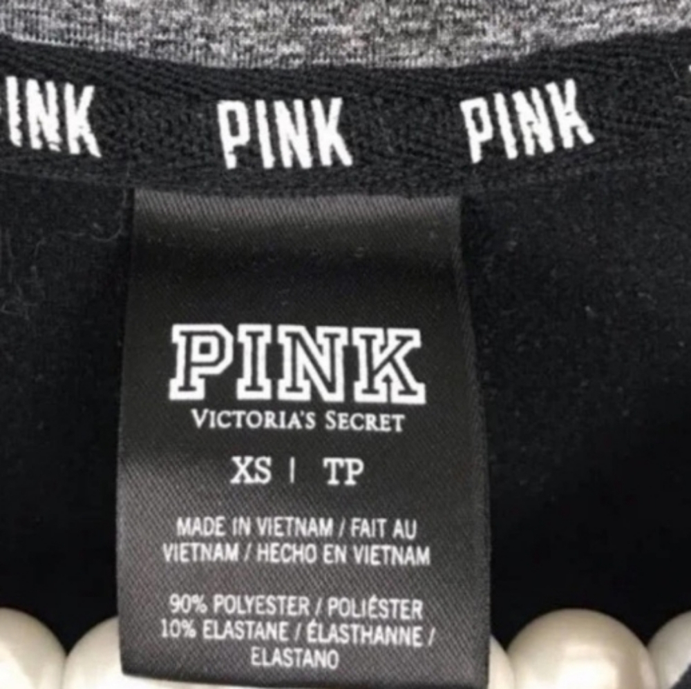 {PINK Victoria’s Secret} Athletic Pullover - Picture 2 of 3